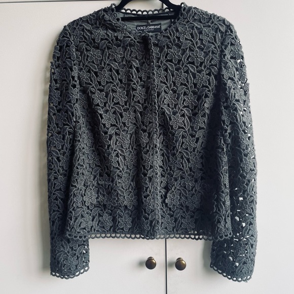 DOLCE GABBANA SS 2011 Ready to Wear Hand-Woven Crochet Jacket w